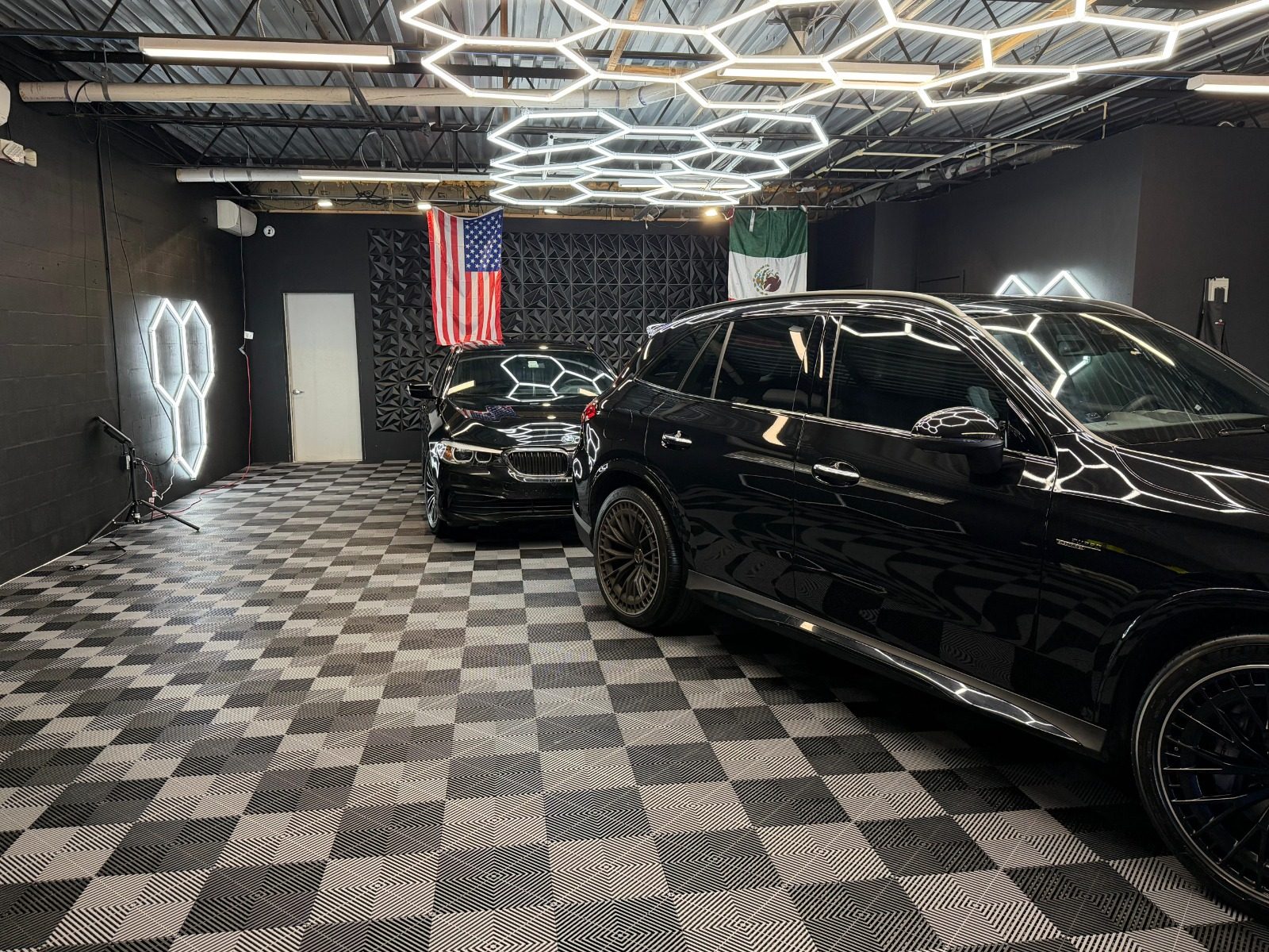 Auto detailing in Orlando, FL · Black V Protect reviews page hero